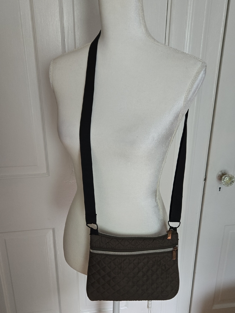 Quilted Crossbody Bag - Lightweight Everyday Shoulder Bag